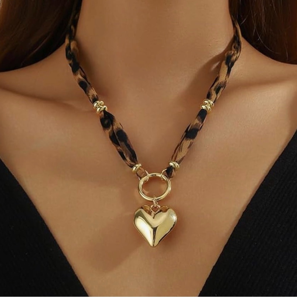 Gold Heart Pendant Necklace